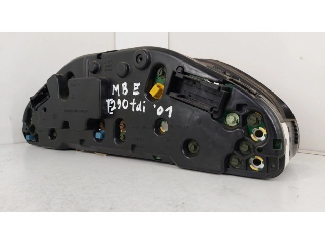 Přístrojová deska  Mercedes-Benz E W210 2001 88311281, 87001357  