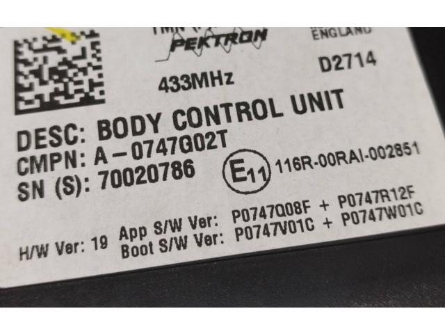 Блок комфорта P0747Q08F, P0747V01C   Tesla Model S   