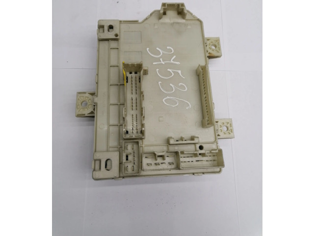Блок предохранителей MN108320   Mitsubishi Colt CZ3    