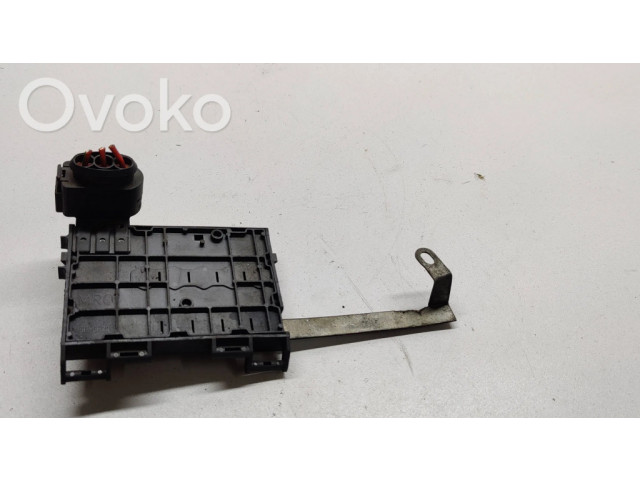 Блок предохранителей  1j0937773   Ford Galaxy    