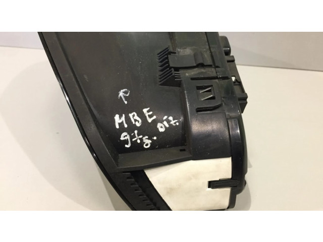 Панель приборов 2025400548   Mercedes-Benz E W210       
