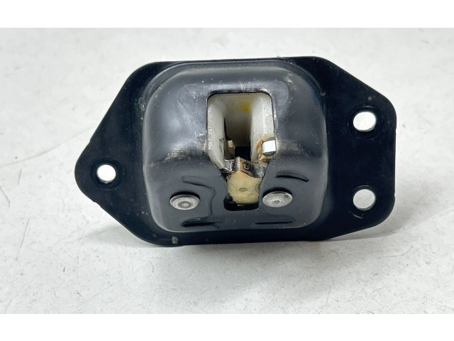 Замок багажника 90502EN00A    Nissan Juke I F15 2010 - 2018 года