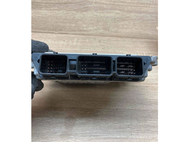 Řídící jednotka 4M6112A650AC, 0281011534   Mazda 3 I 2003