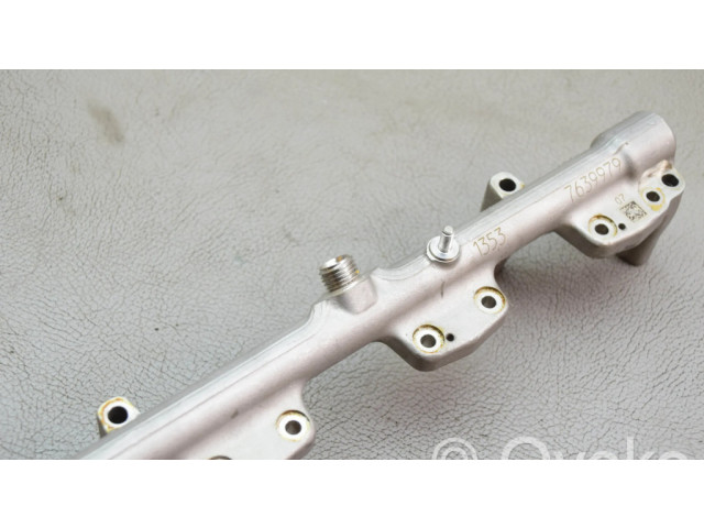 Vstřikovací lišta 7639979   BMW X1 F48 F49  pro benzínový motor 2.0 B46 A20 B 