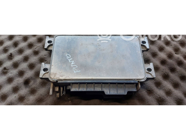 Блок управления двигателя 7795574, 6160206301   Fiat Punto (176)