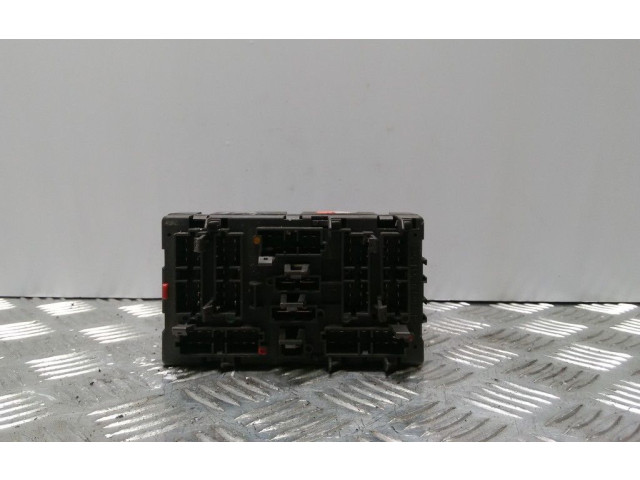 Блок предохранителей 9459288180, 1166002   Peugeot 406    