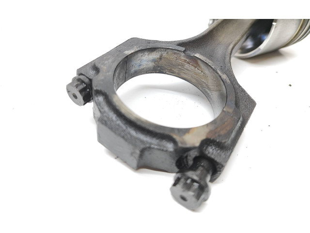 Píst 0217158   Toyota Land Cruiser (J200)     