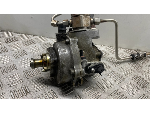 Vstřikovací čerpadlo 7611115, 7610761   BMW 5 F10 F11  pro benzínový motor 3.0  