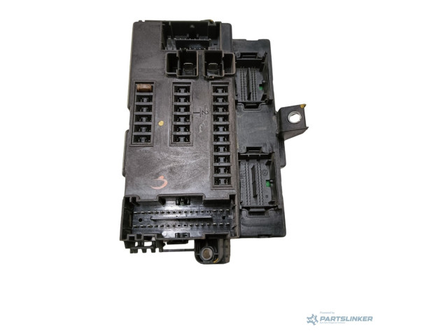 Блок предохранителей 1384105080   Citroen Jumper    