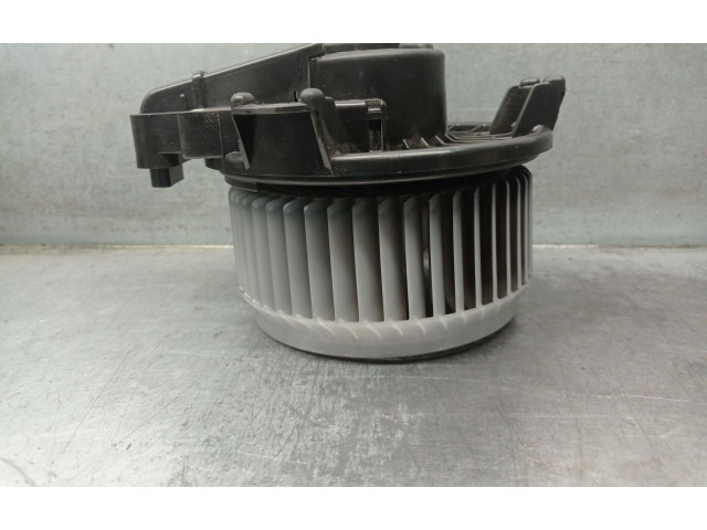 Вентилятор печки    AV2727008105, 8710302150   Toyota Verso