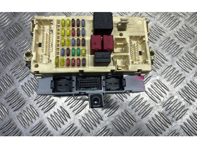 Блок предохранителей 51755127, 501209830   Fiat Stilo 2002