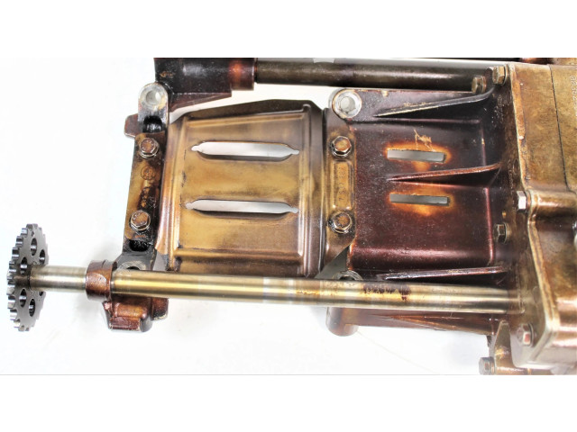 Čerpadlo oleje 7537887   BMW 7 E65 E66   