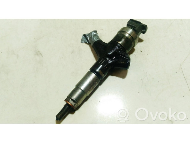 Vstřikovač 16613aa030, 05m11160   Subaru Legacy  pro naftový motor 2.0  