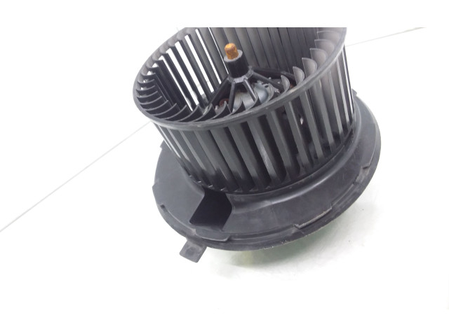 Вентилятор печки    1K1819015F   Skoda Yeti (5L)