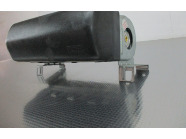 Блок предохранителей  0001123V021, 11779903   Smart ForFour I    