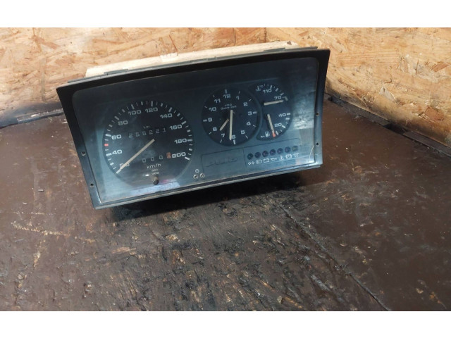 Zpětné zrcátko  Volkswagen Polo II 86C 2F 1992  87001239, 88471405  