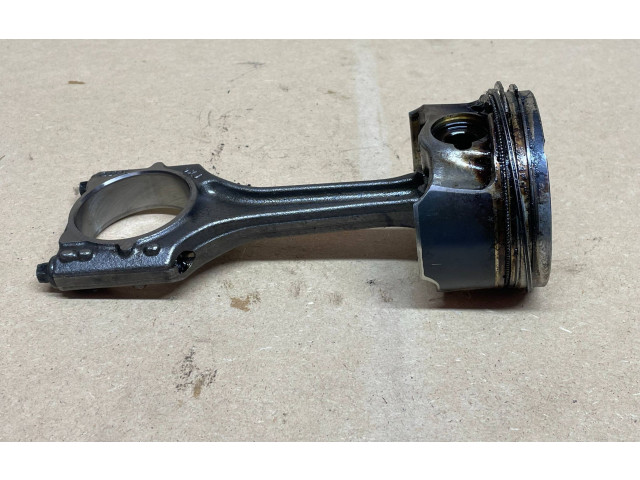 Píst 06HBP   Audi A5 8T 8F     