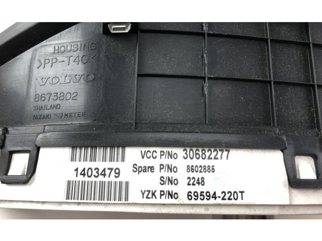 Přístrojová deska  Volvo XC70 2004 69294730T, 36050516  