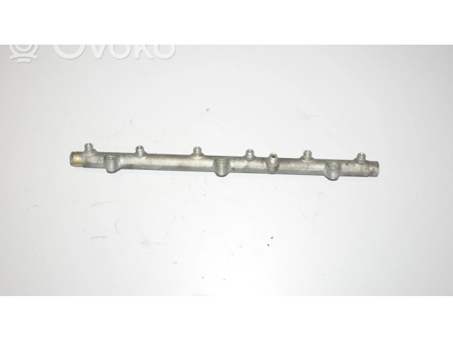 Vstřikovací lišta 0445216002   BMW 5 E39  pro naftový motor 2.5 M57 D25 (256D1) 525 d