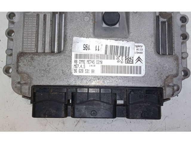 Блок управления двигателя 9662853180   Peugeot 1007