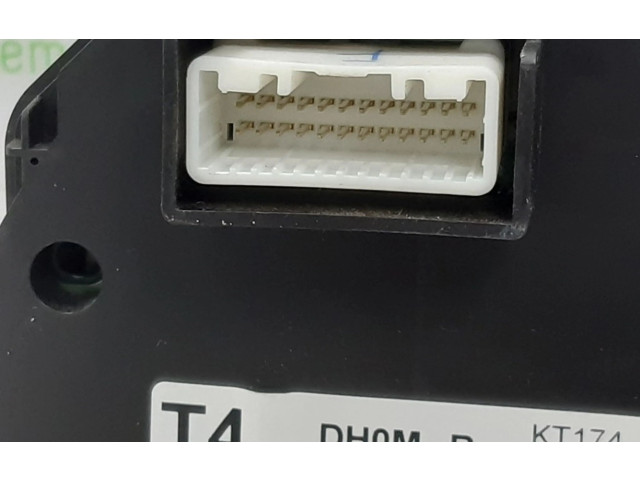 Панель приборов D09M55430, D09M55430   Mazda CX-3       