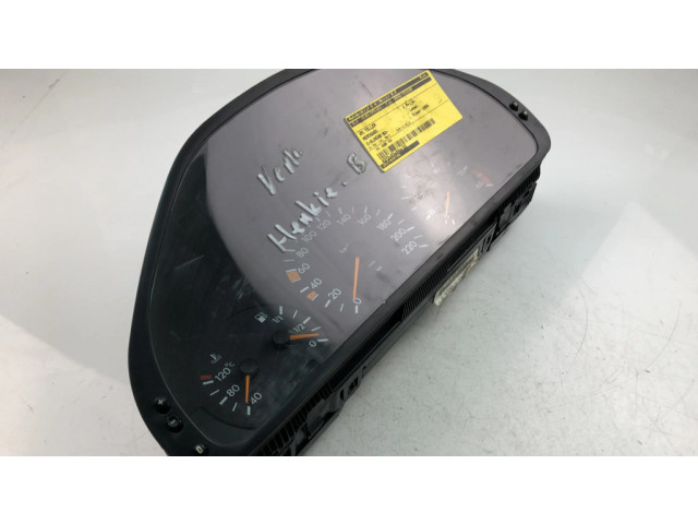 Přístrojová deska  Mercedes-Benz C AMG W202 1999 2025400548  