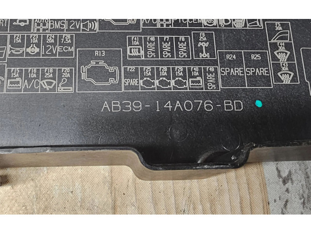   Pojistková skříňka AB3914A076BD   Ford Ranger 2013