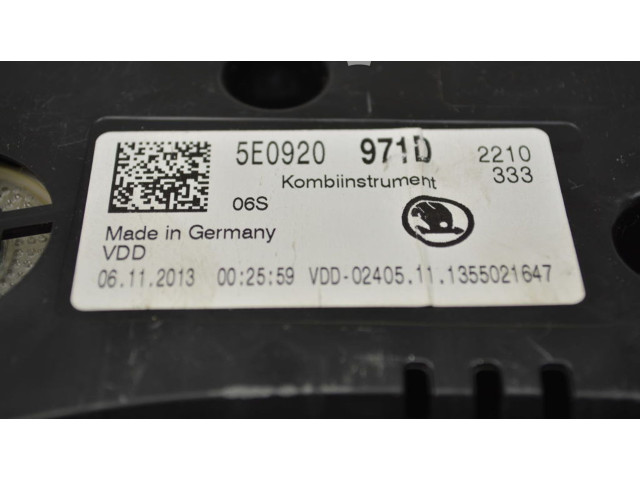 Přístrojová deska  Skoda Octavia Mk3 (5E) 2013 5E0920971D  