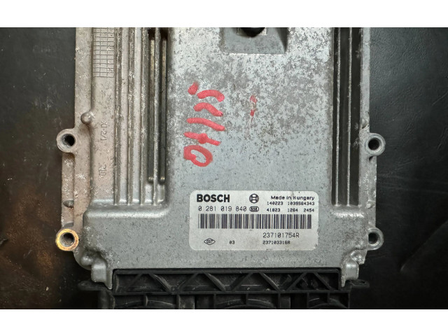 Řídící jednotka 0281019840, 237101754R   Nissan Primastar 2014