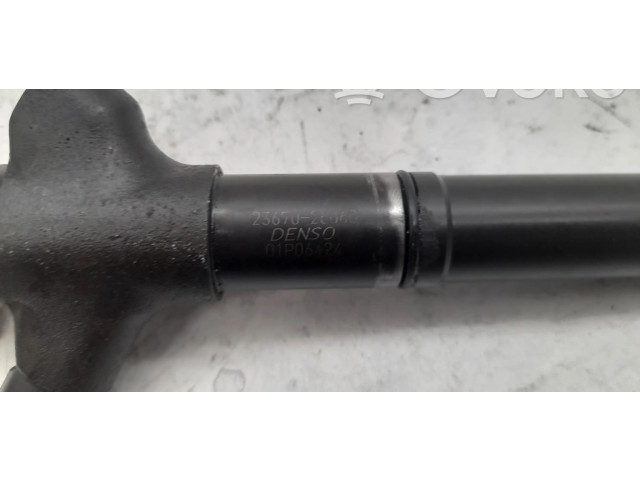 Vstřikovač 2367026060   Toyota RAV 4 (XA20)     