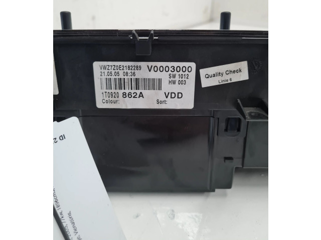Přístrojová deska  Volkswagen Touran I 2005 1T0920862A, 1T0920862A  