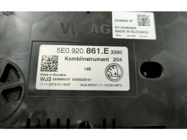 Přístrojová deska  Skoda Octavia Mk3 (5E) 2014 5E0920861E  
