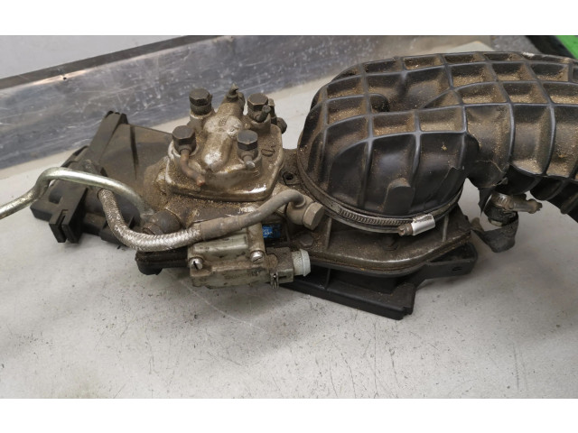 Vstřikovací lišta 0438121011, 026133353   Audi 80 90 B3     